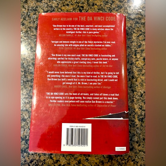 The Da Vinci Code by Dan Brown hardcover book. - Picture 2 of 6